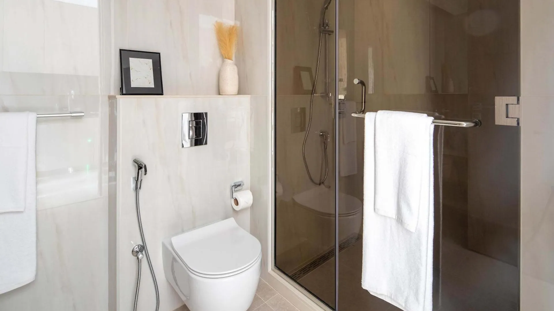 Apartment Frank Porter - Peninsula Five Dubai
