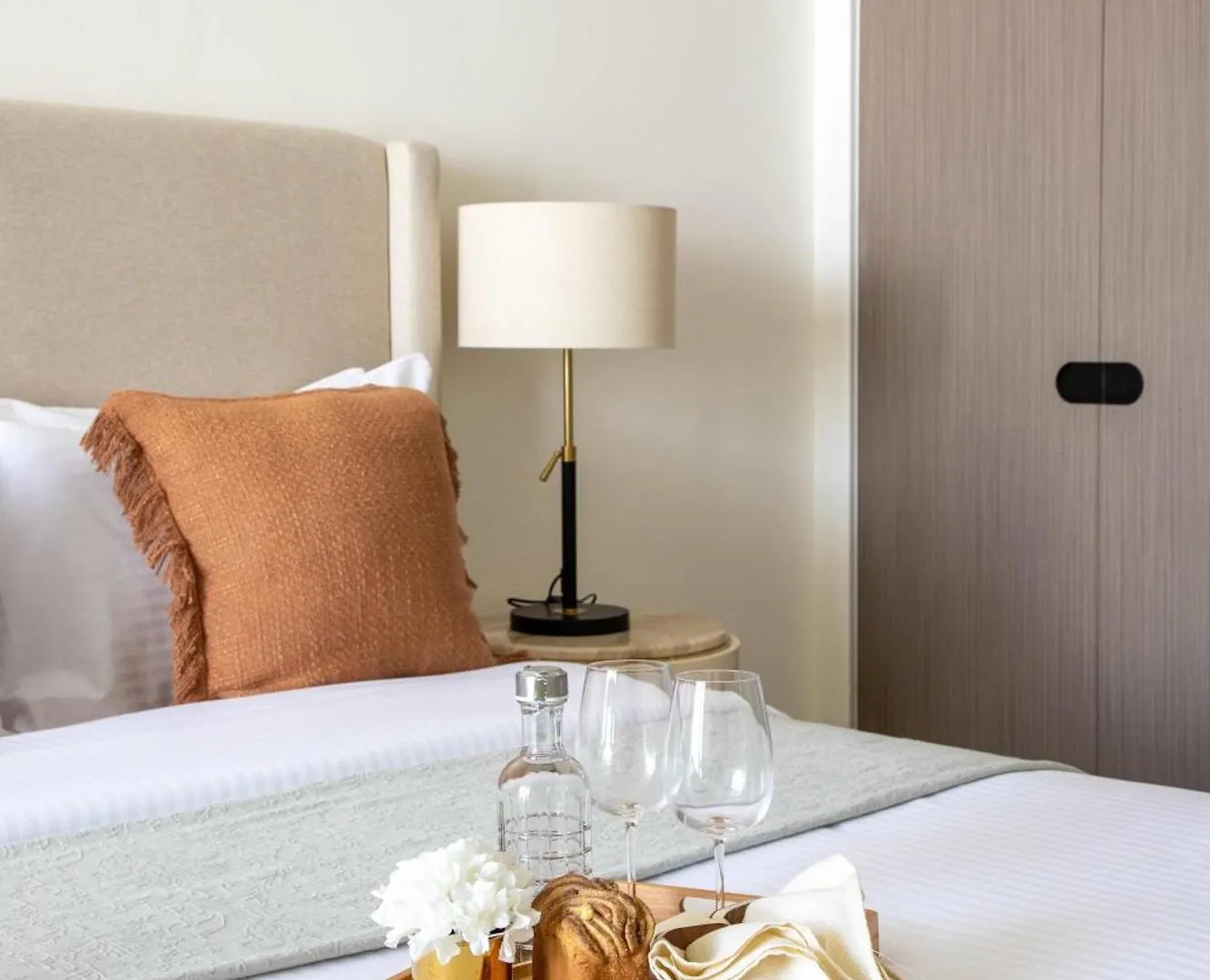 Apartment Frank Porter - Peninsula Five Dubai